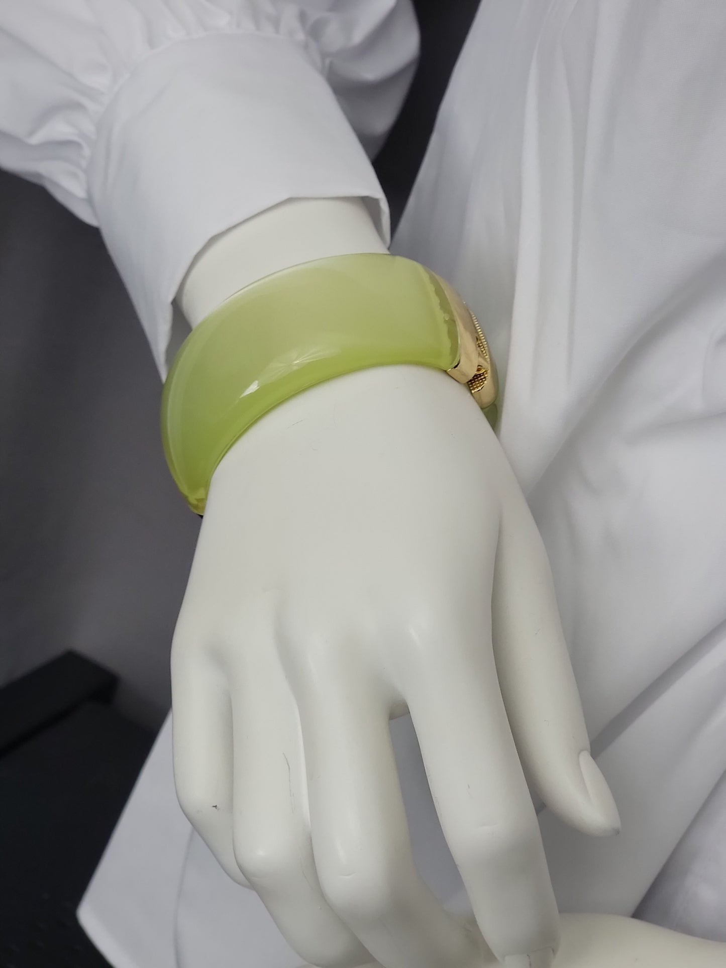 Big Chunky Pastel Green Lucite Gold Tone Wide Arm Cuff Bangle Bracelet