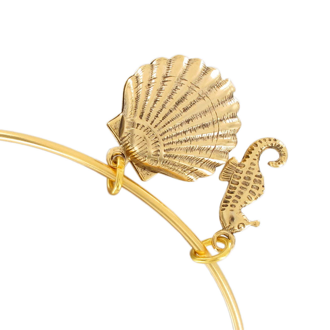 Ky & Co USA Made Gold Tone Shell Sea Horse Charm Bangle Bracelet 2.75 Diameter