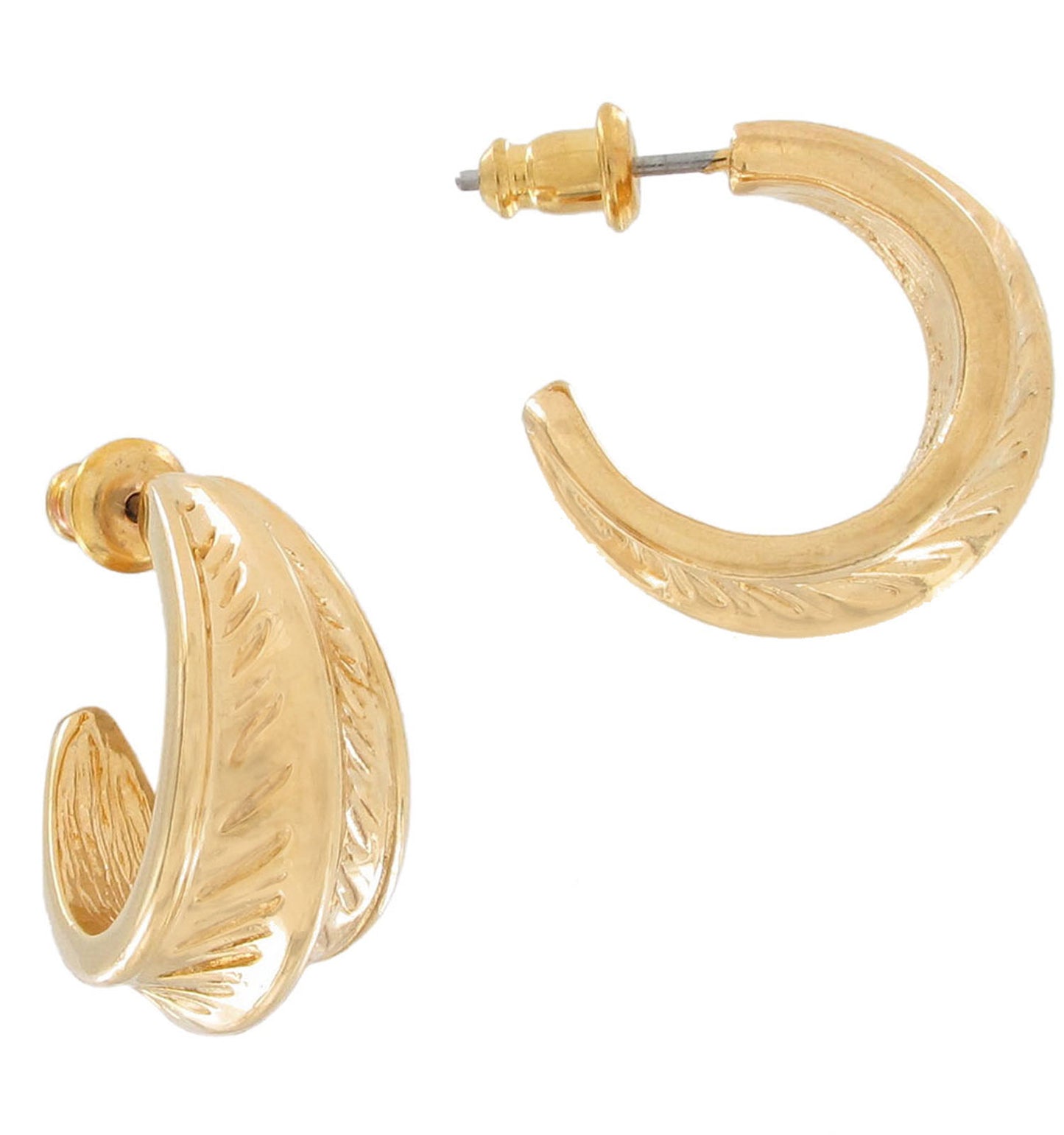 3D Chevron Leaf Design Hoop Earrings 3/4" - Gold Tone