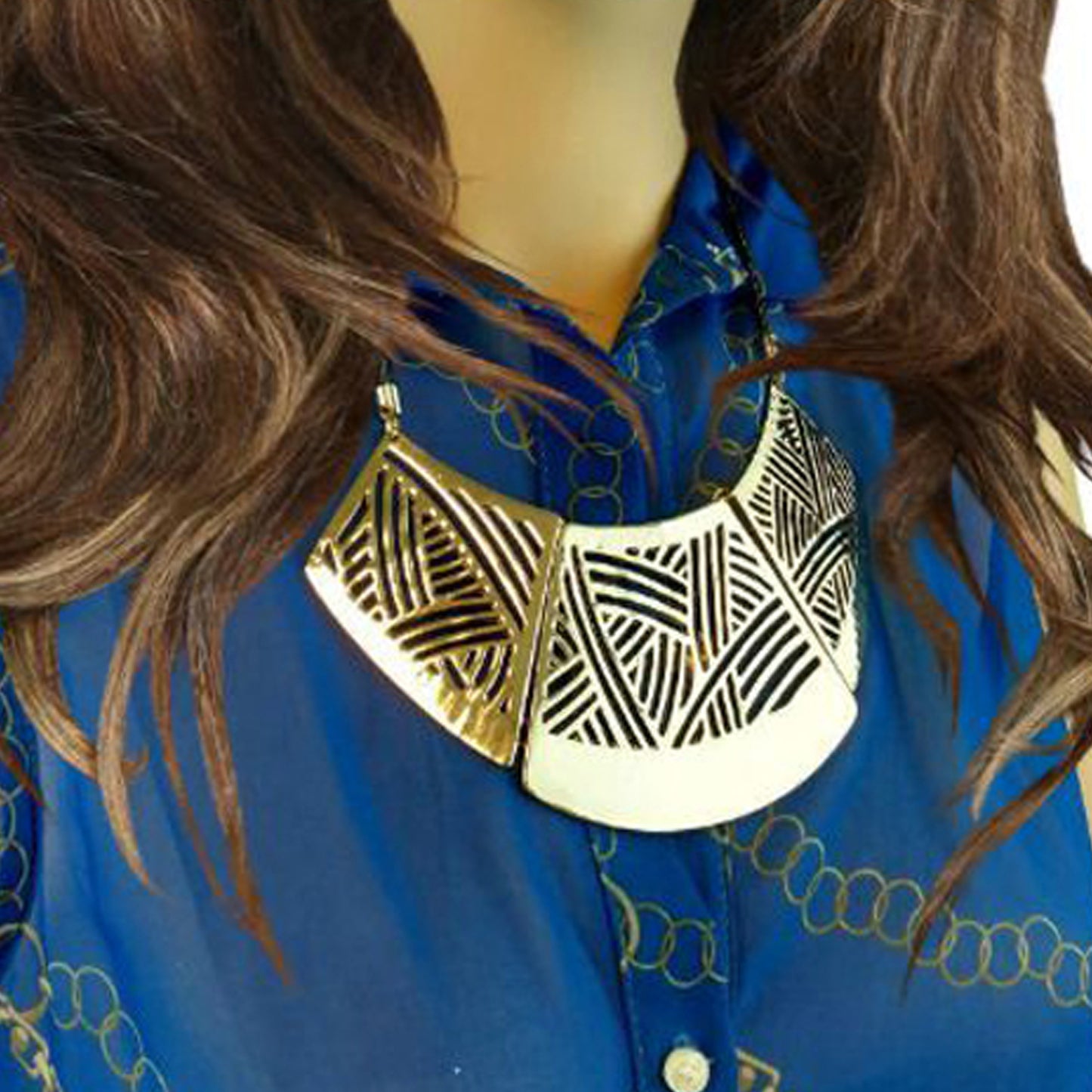 Chicos Zuri Gold Tone Breastplate Collar Necklace