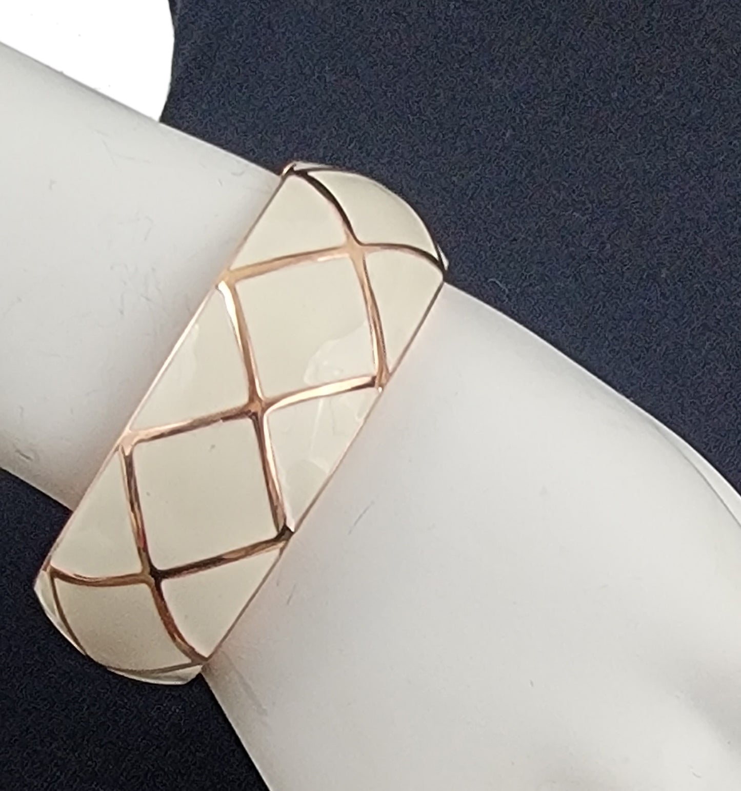 Premier Designs Rose Gold Tone White Enamel Hinged Bangle Bracelet Cuff NWOT