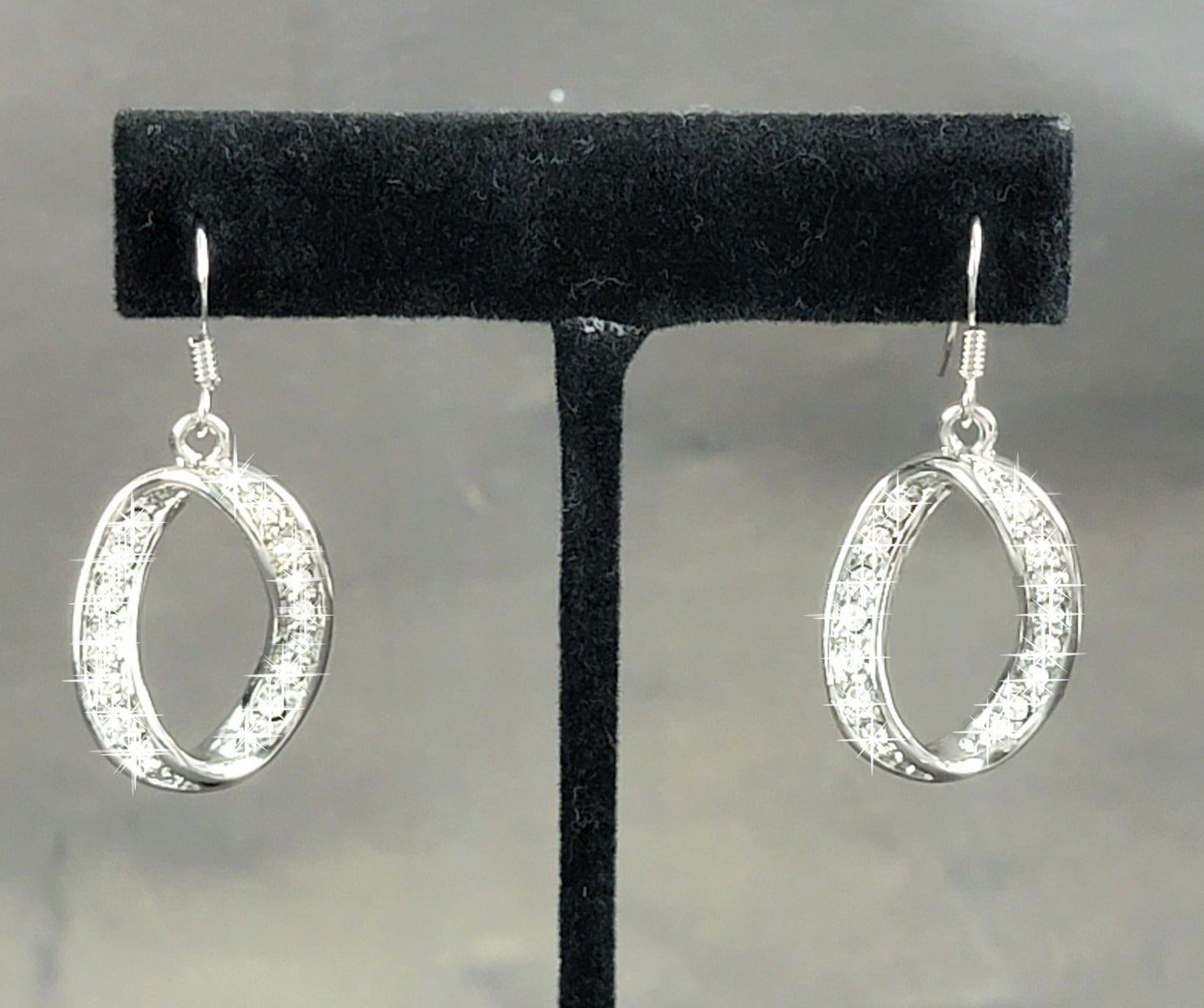 Premier Designs Silver Tone Curb Link Rhinestones Dangling Earrings 1 5/8"